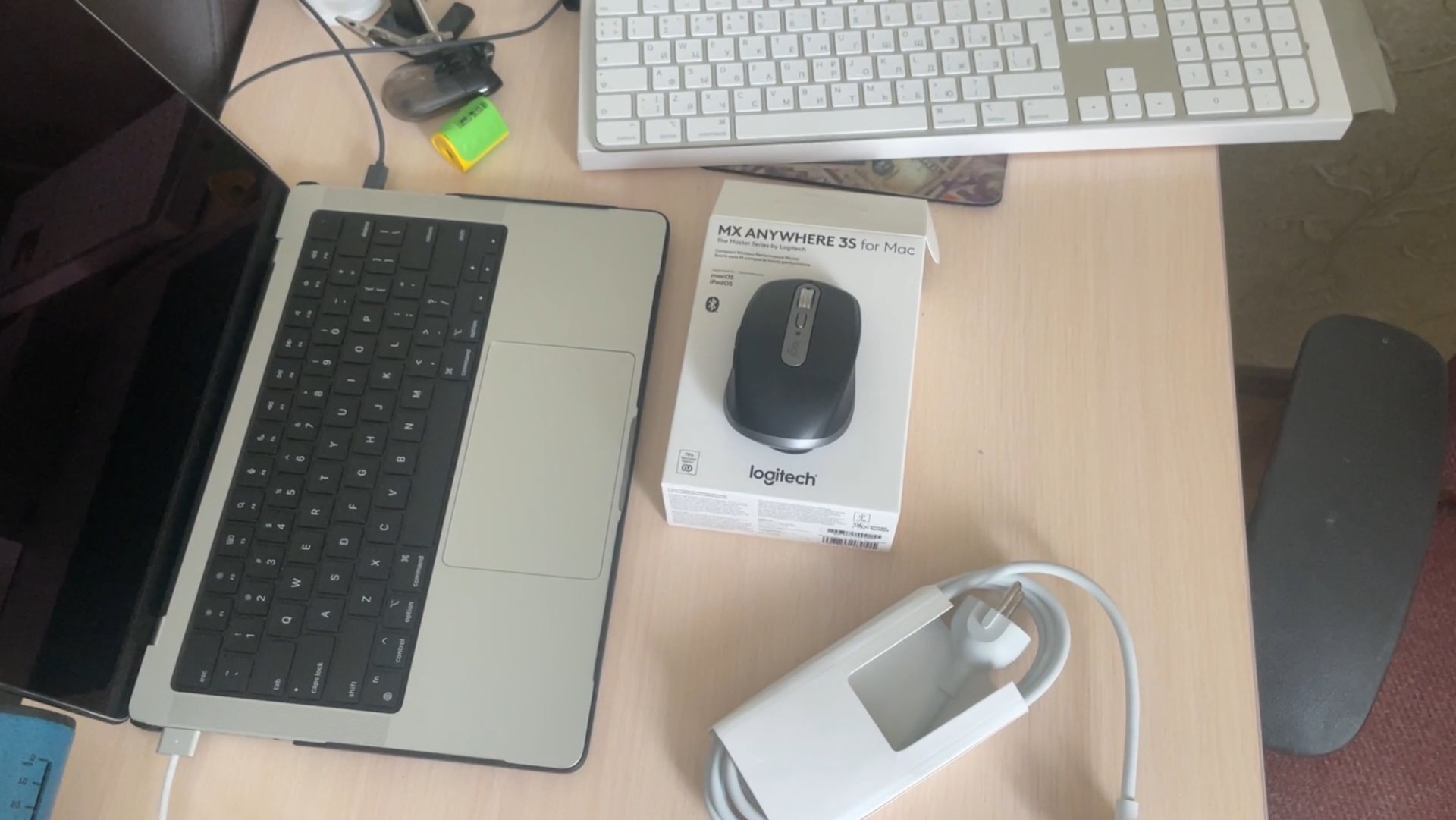 Аксессуары (Ништяки) для Macbook Pro 14 M3 Max.