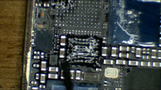 iPhone 6 Plus Touch IC + missing pad M1 jumper смотреть онлайн