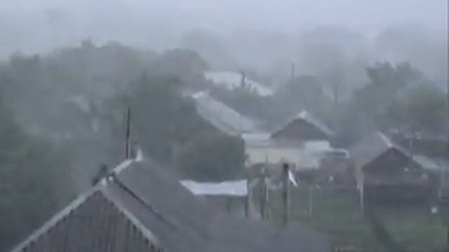 ураган в Луганске.avi смотреть онлайн