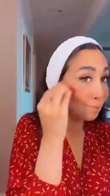 انا دفعت كتير 💔_آمال ابو المجد في دبي смотреть онлайн