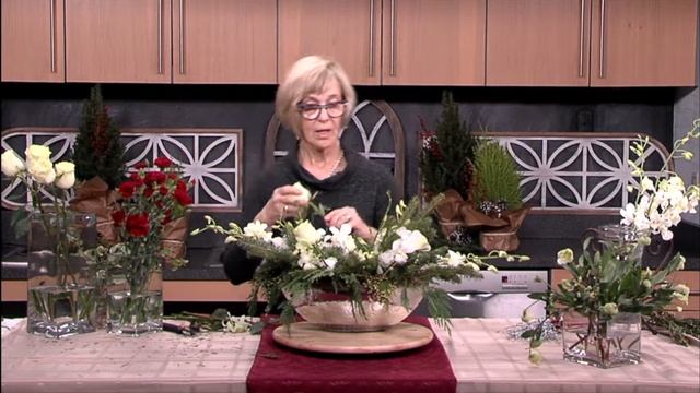 Design in Bloom - Holiday Centerpiece December 2019 смотреть онлайн