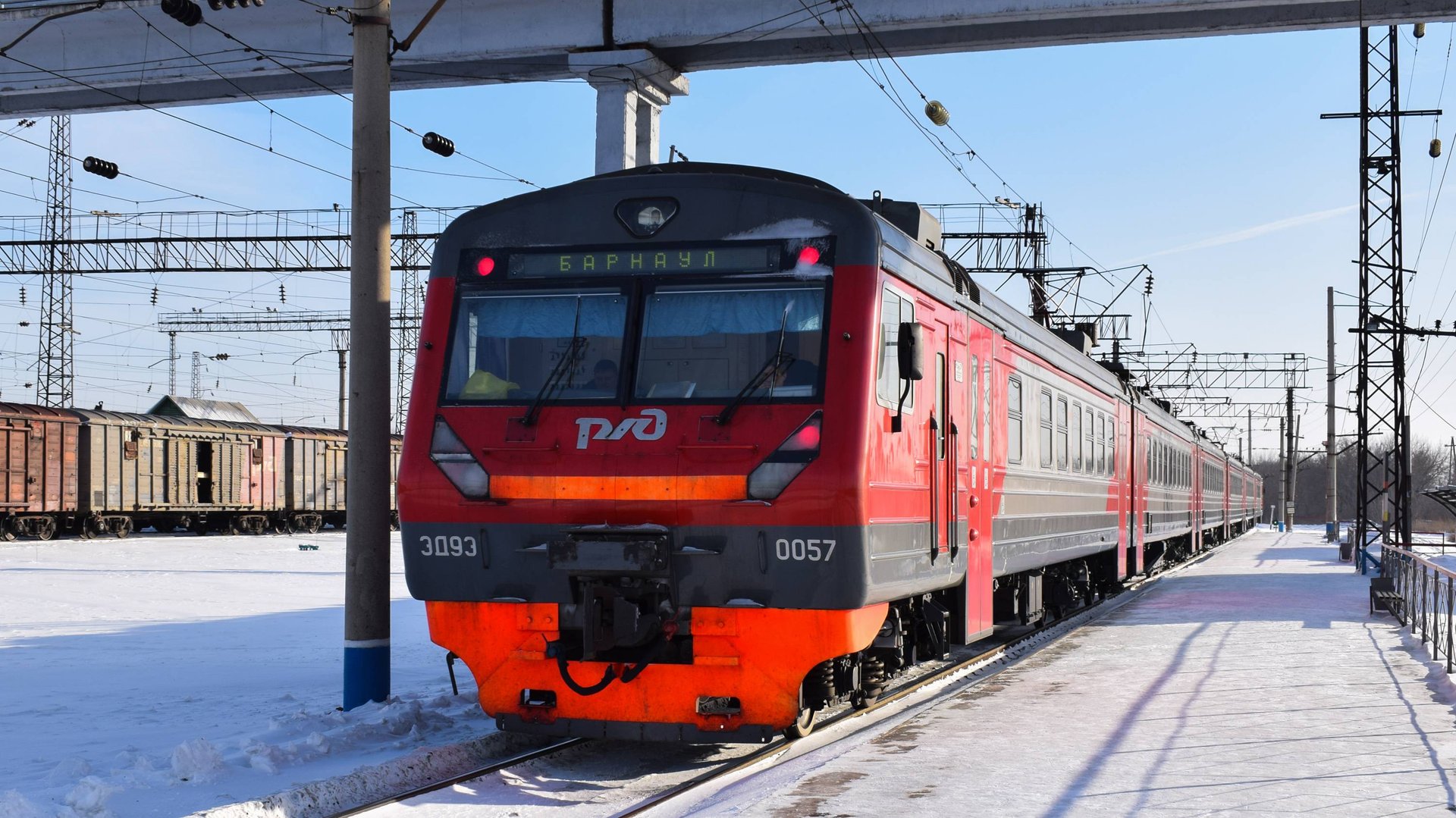 Электропоезд ЭД9Э-0057. Покатушки от Укладочного до 10км. смотреть онлайн