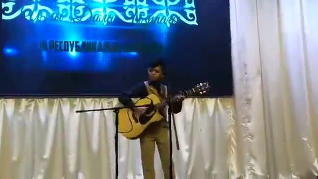 Құсни-Қорлан әні гитарамен 🎸 Орындаушы Ерасыл Қанатұлы. Вокал смотреть онлайн