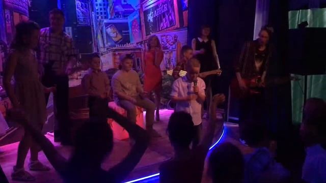 лицей №13, класс 4-а Highway To Hell смотреть онлайн