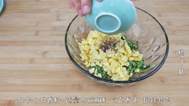 【橘子姐美食】1根黄瓜，3个鸡蛋，不炒，不凉拌，教你个新鲜做法，你肯定没吃过 смотреть онлайн