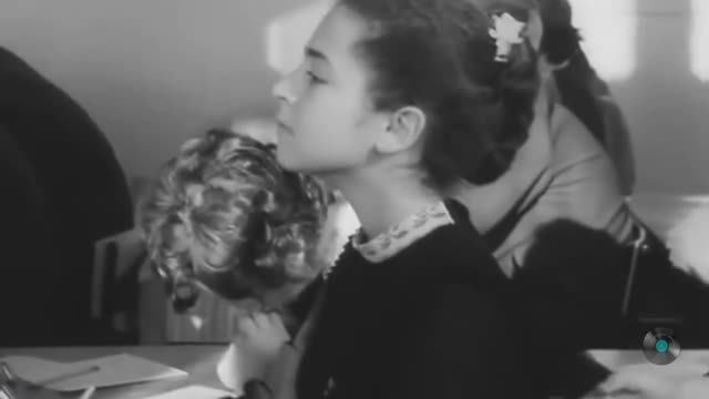 Вот какая беда. Незатейливая песня сразу полюбилась молодежи семидесятых