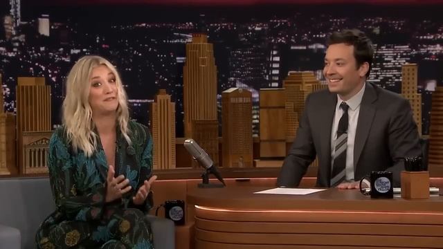Kaley Cuoco Sings The Big Bang Theory Theme Song смотреть онлайн
