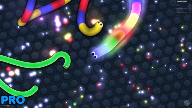 NOOB vs PRO vs HACKER in Slither.io Gameplay! смотреть онлайн