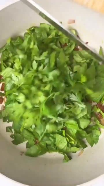 Spinach & tomatoe pasta #shorts смотреть онлайн