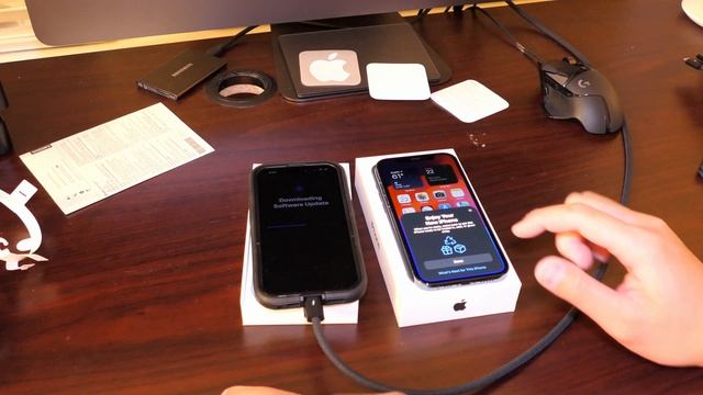 Apple iPhone 15 Pro Unboxing смотреть онлайн