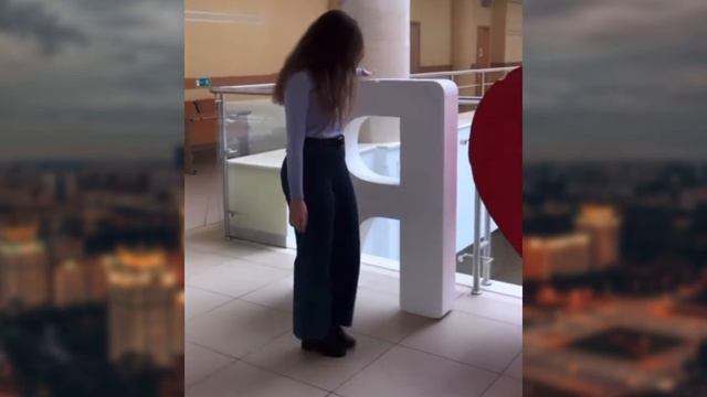 Узнавай эконом с нами. ЭФ МГУ смотреть онлайн