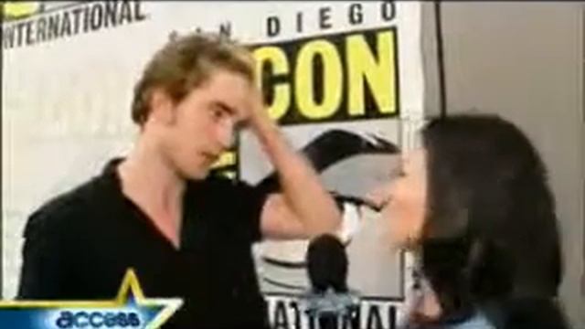 Robert Pattinson [Edward] Interview смотреть онлайн