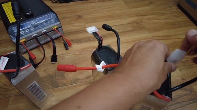 High Capacity Lipo Battery Charging discharging and safety Tips смотреть онлайн