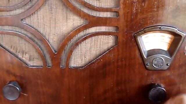 Netherland tube radio Philips 942a / 1932 Старий голландський радіоприймач Philips 942a смотреть онлайн