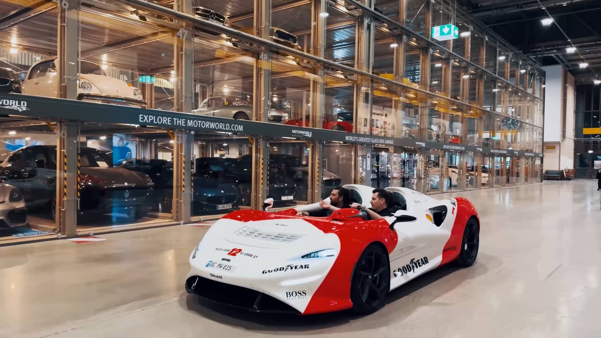 САМЫЙ Безумный гараж суперкаров SUPERCAR GARAGE