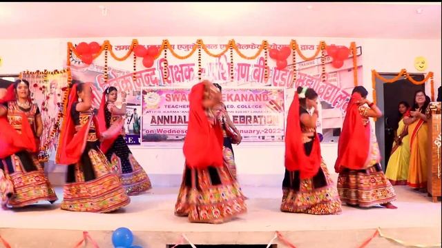 Rangilo Maro Dholna Dance