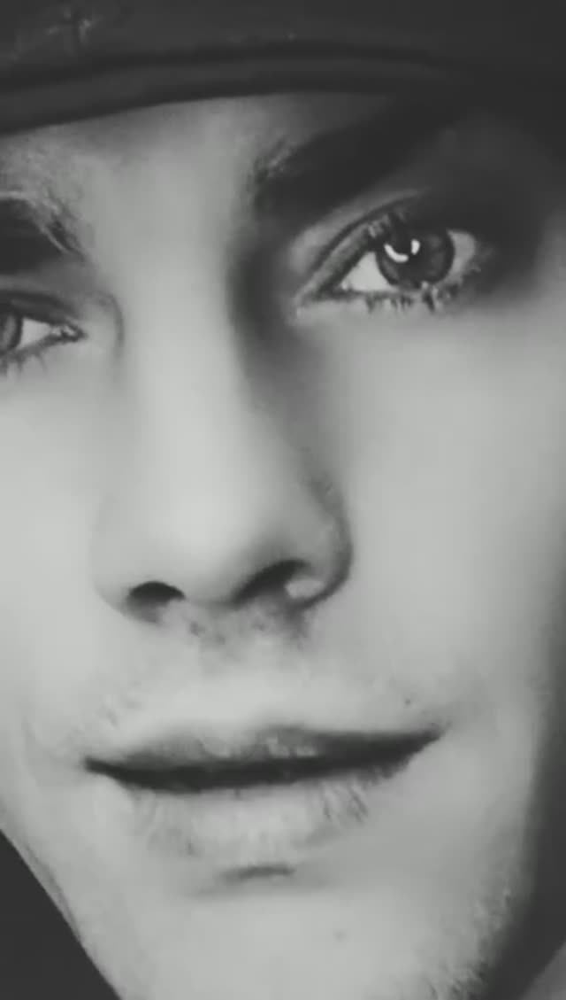 Песня рвёт сердца на куски. смотреть онлайн