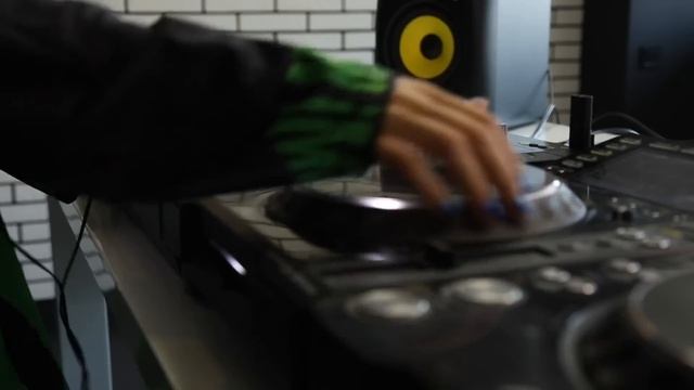 Miss Monique - MiMo Weekly Podcast #01