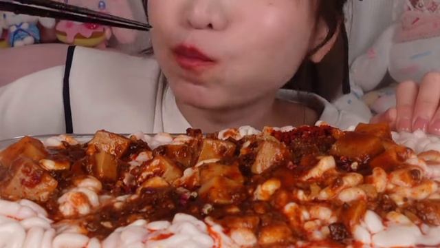 Преснá, как тень, твоя еда, Многоуважаемый мир. смотреть онлайн