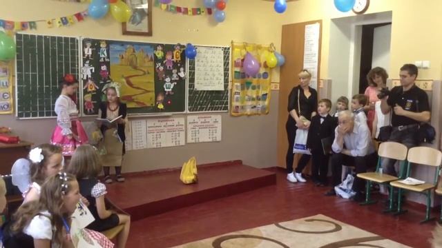 Dan - 1 grade celebration at school смотреть онлайн