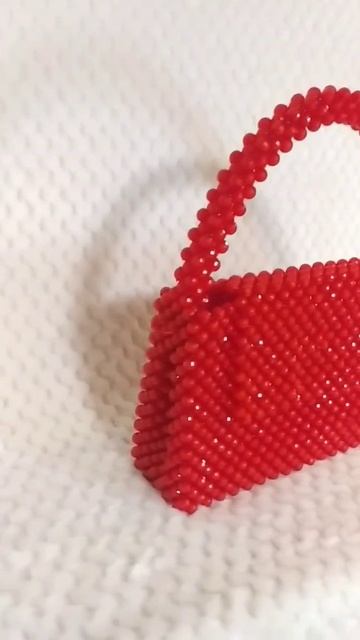 сумка из акриловых бусин #shorts #bags #diy #beads смотреть онлайн