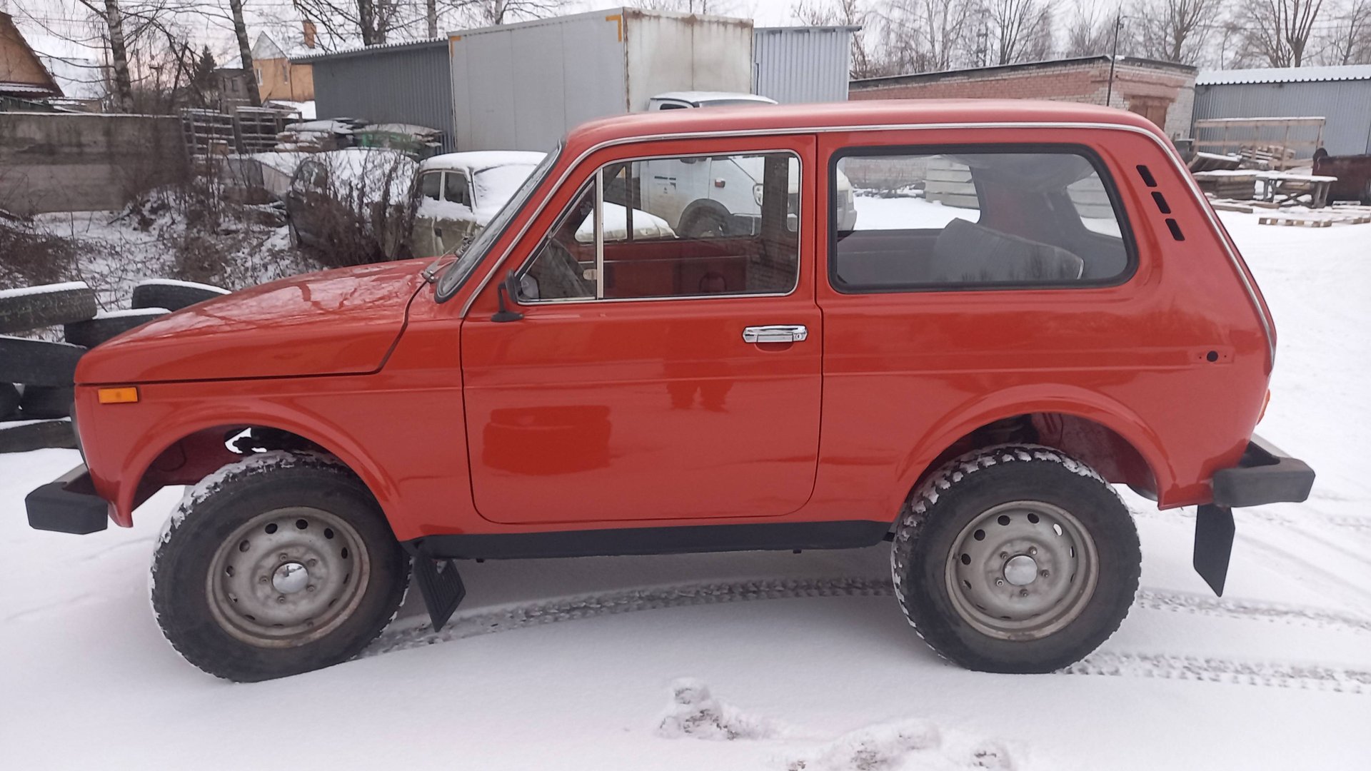 ВАЗ 2121 НИВА : ВОССТАНОВЛЕНИЕ КУЗОВА,ПОКРАСКА смотреть онлайн