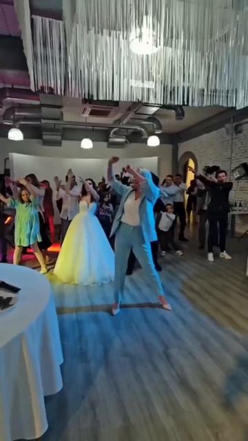 Как выбрать ведущего на свадьбу ,выпускной, корпоратив, юбилей