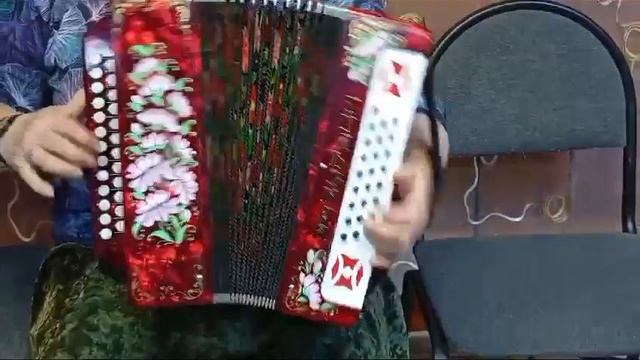 Вот такую гармонь из города Тула мы получили по индивидуальному заказу в районный Центр досуга смотреть онлайн