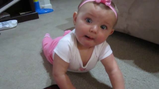 Laney saying Mama! смотреть онлайн