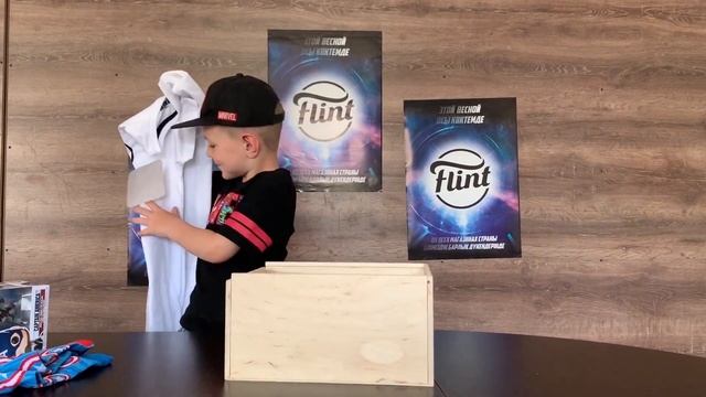 Обзор Marvel Box #времягероевфлинта от супер фаната Богдана смотреть онлайн