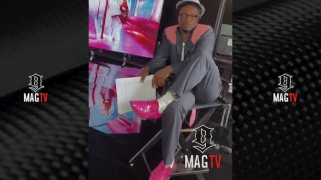 Nicki Minaj Gets Pressed By Funny Marco For Not Bringing His Sister Her Old Clothes! 🤷🏾♂️ смотреть онлайн