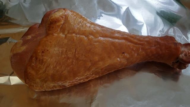 Farm Pac Kitchens hickory-smoked giant turkey legs смотреть онлайн