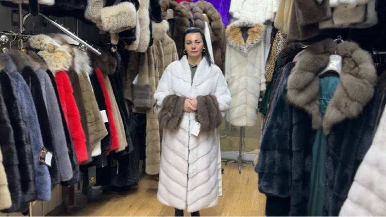 Мир меха у Наиры. Норковые шубы. Вязаные кофты и кардиганы смотреть онлайн