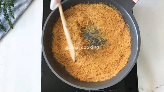 اسهل طريقة لعمل مبرومة الفستق بالشعرية باكستانية بدون فرن -جيكرنا مبروما فسته قا ساناهيترين ريك🤤 смотреть онлайн