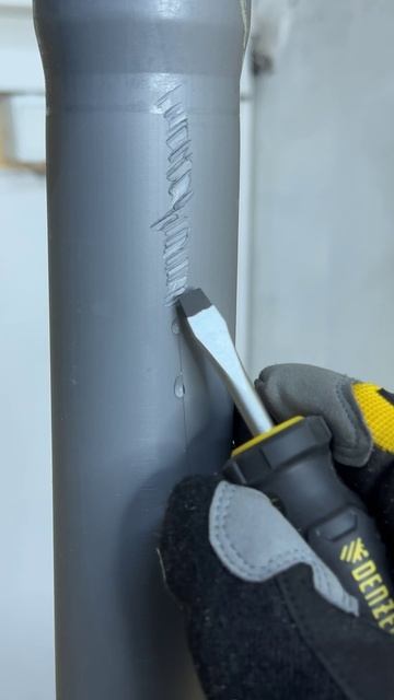 Как устранить течь канализационной трубы без разборки смотреть онлайн