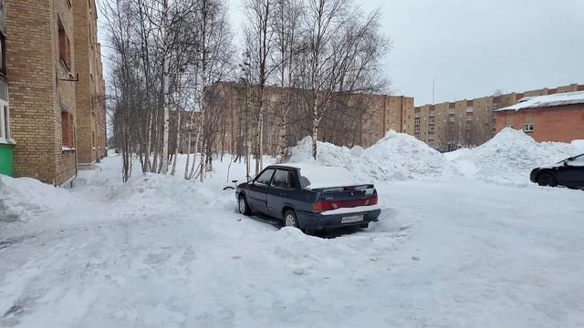✅В Инте пурга...Идём посмотрим, город и Ауди с торгов.✅Квартира ещё..Моя пока.. смотреть онлайн