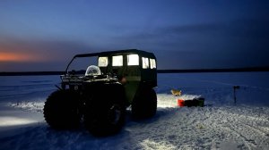 ПЕРВЫЙ ВЫЕЗД В ТАЙГУ,РЫБАЛКА,ГОТОВИМ ЕДУ,ВЫБИРАЕМСЯ НА СЛОМАНОМ ВЕЗДЕХОДЕ!