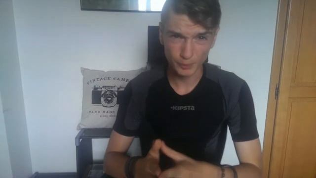 LA PHOTO QUI FAIT MOUCHE смотреть онлайн