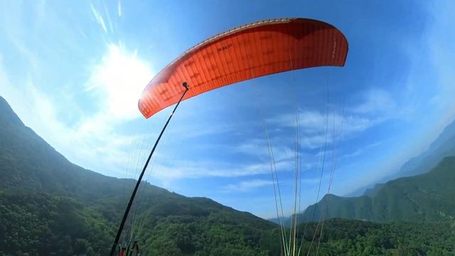 아이유도 다녀간 패러글라이딩 성지 단양에서 인생 처음 타보는 패러글아이딩 버킷리스트 도전 하늘을 날다 단양 버킷리스트 완료!Paragliding in Danyang, Korea смотреть онлайн