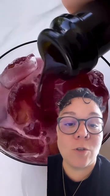 Embarque na jornada do sabor com o Lambrusco Spritz: onde cada bolha conta uma história. 🍊✨ #drink смотреть онлайн