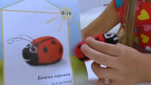 Ярослава рисует