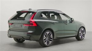 НОВЫЙ Volvo XC60 с обновлённым дизайном 2025 года — роскошный внедорожник [4K]