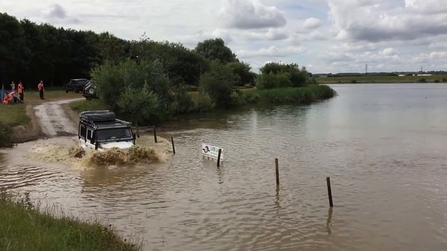 Billing Land Rover Show 2016 - Defender 110 смотреть онлайн