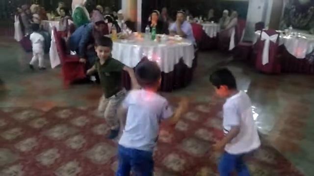 Чоркух. 2022.лезгинка мальчик зажигает на свадьбе смотреть онлайн