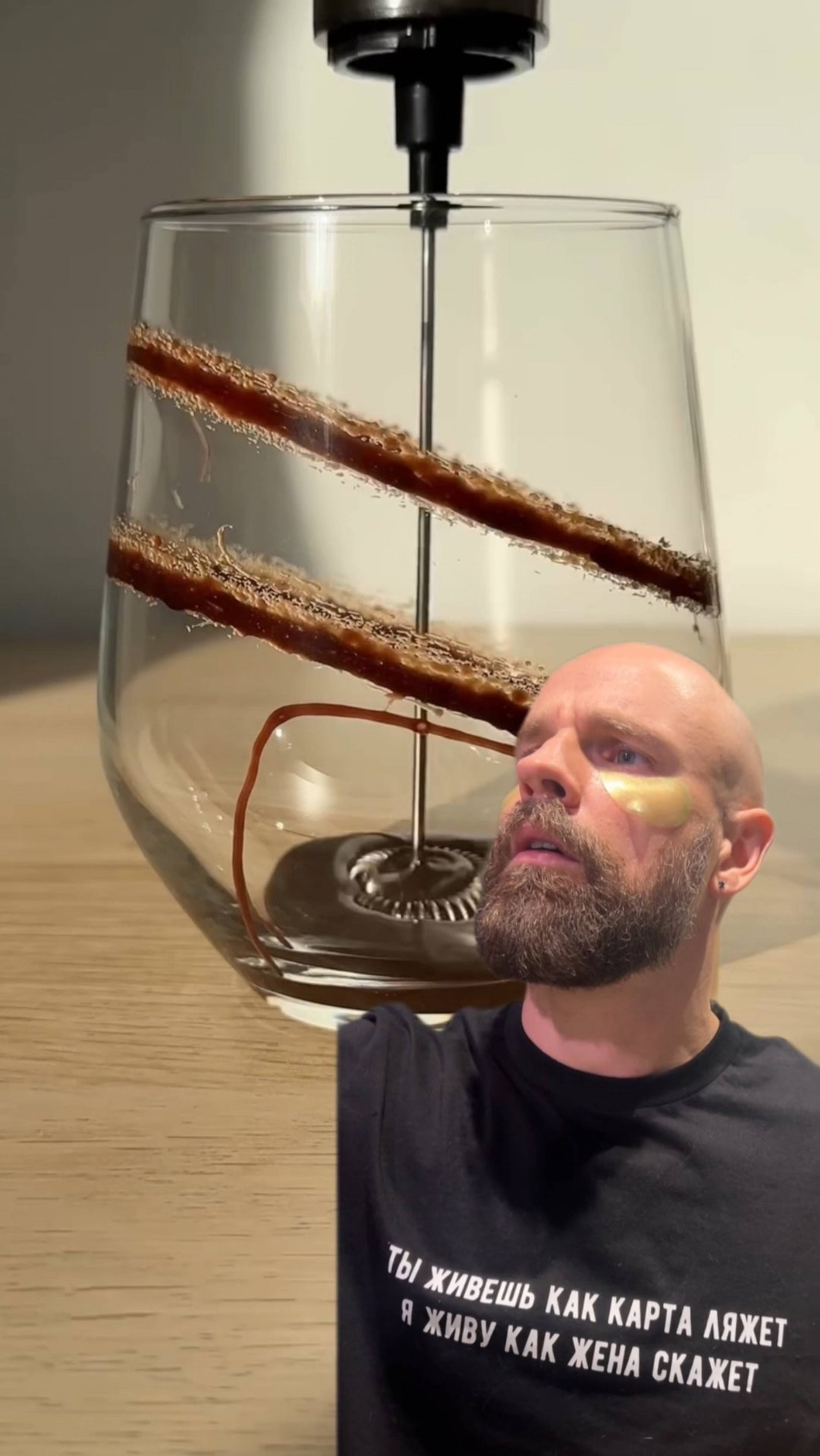 Что случится если растворить шоколад и добавить кофе со льдом!?😱 смотреть онлайн