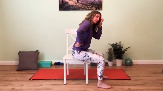 Seated Rotator Cuff Stretch for External Rotators in the Shoulders смотреть онлайн