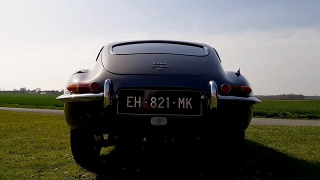 Jaguar E-Type 4.2L 1966 Serie 1 смотреть онлайн