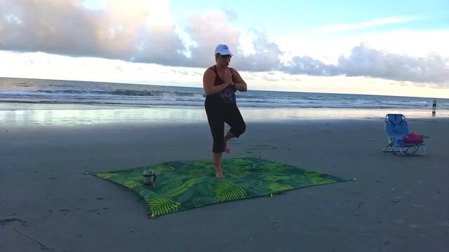 1 hr. Beach Yoga Flow Class from Garden City Beach, SC смотреть онлайн