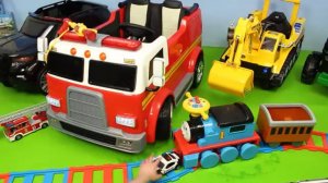LEGO - Пожарная машина, трактор, экскаватор, полиция и поезд для детей