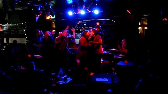 The Mill Island Band & Friends- The Weight смотреть онлайн